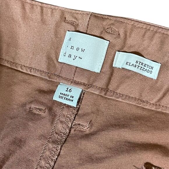 A New Day Women's Pants Size 16 Salmon Pink Casual - Picture 2 of 4
